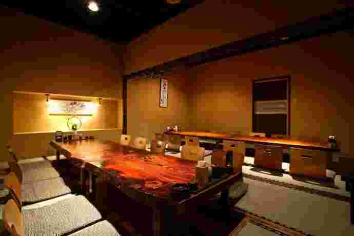 釣船茶屋ざうお新宿店の店内