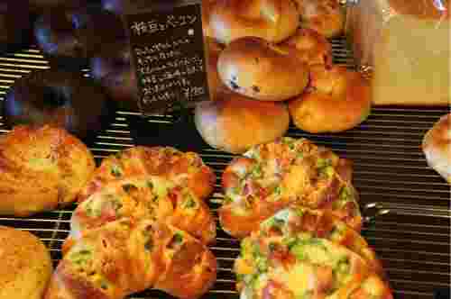 パン屋航路の枝豆とベーコン