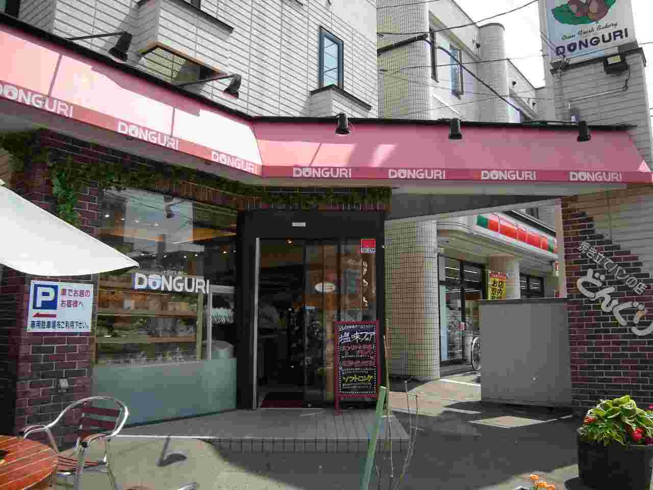 どんぐり本店の外観