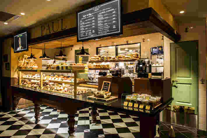 PAULのフランスにいるかのような店内