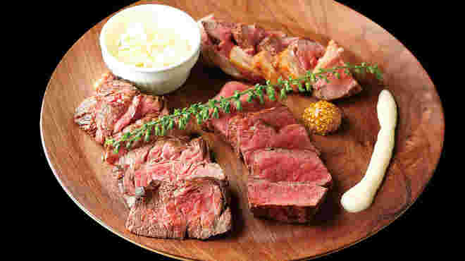 グリル肉の盛り合わせ