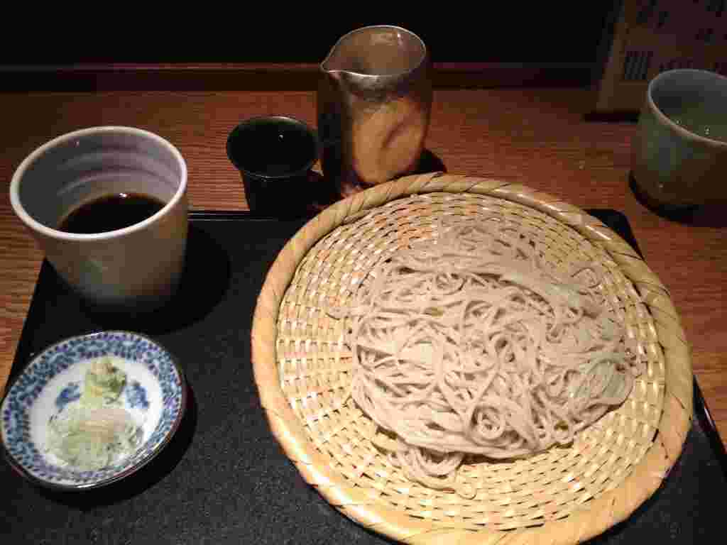 蕎麦屋にこらのざるそば