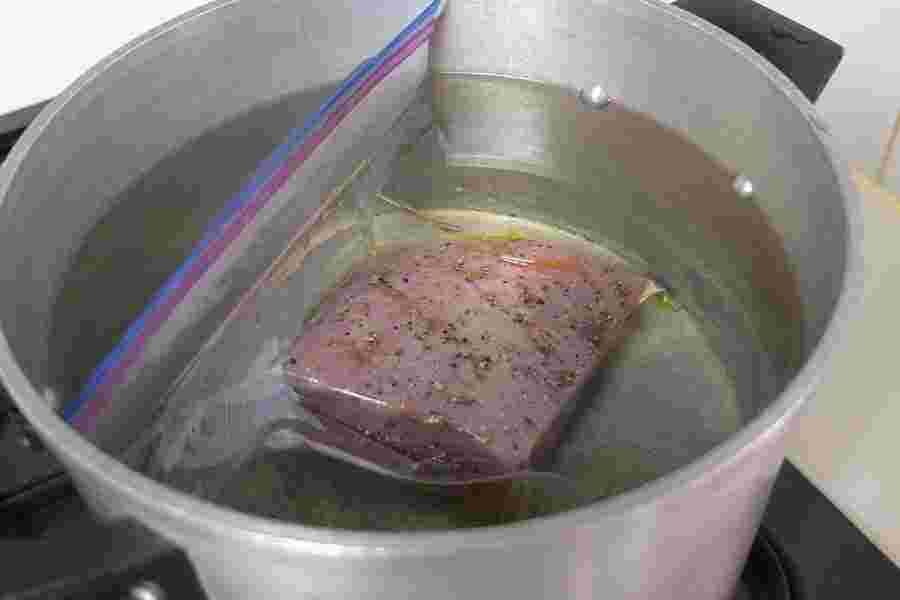 ローストビーフの湯煎調理