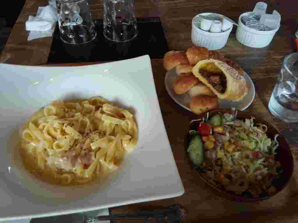 ゲベッケンのランチパスタセット