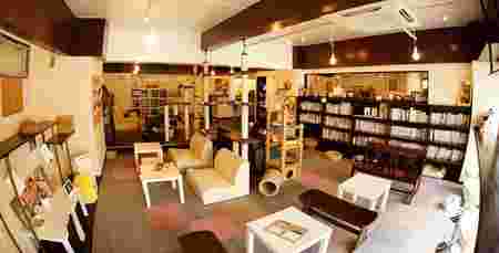 Cat Cafe Miysis店内