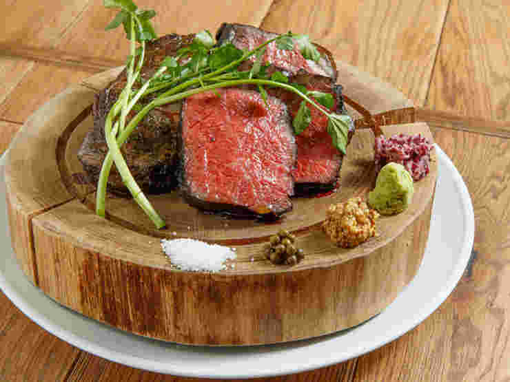 肉ビストロ灯の料理