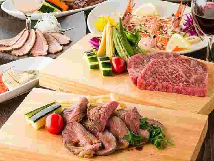 様々な肉料理