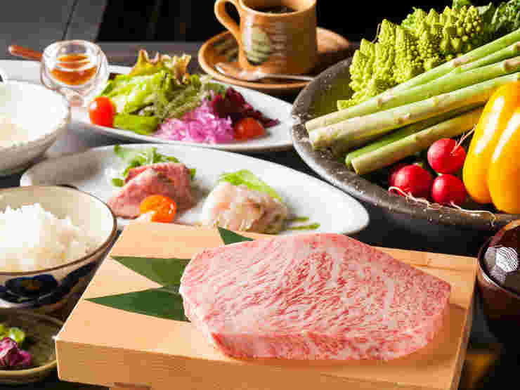 鉄板焼ステーキ Ishida. 石垣店