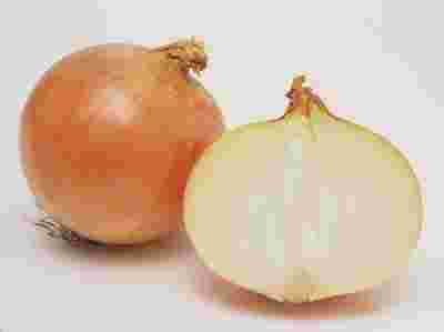 玉ねぎ１個と半分玉ねぎ