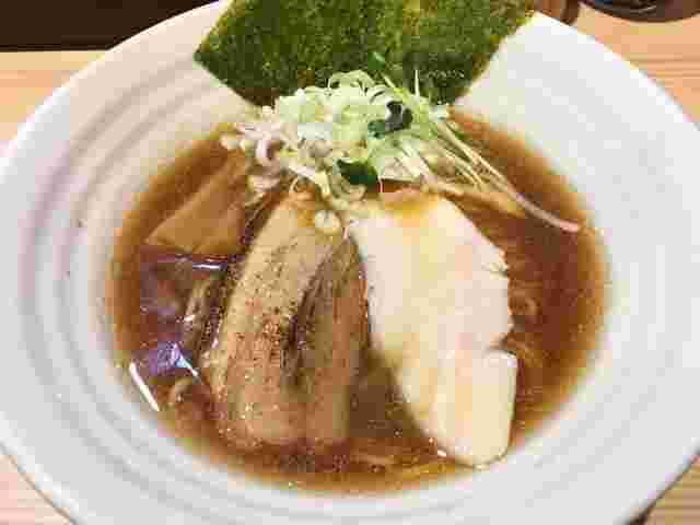 麺屋二代目 弘で数量限定のサッパリとした食べ応えの鶏煮干しそば