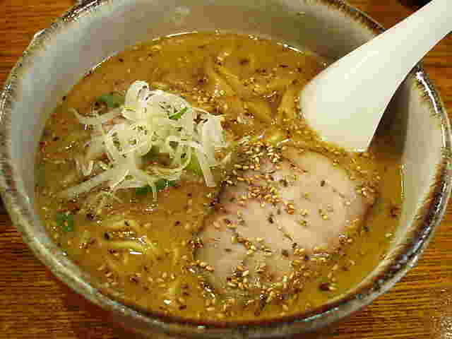 胡麻ラーメン