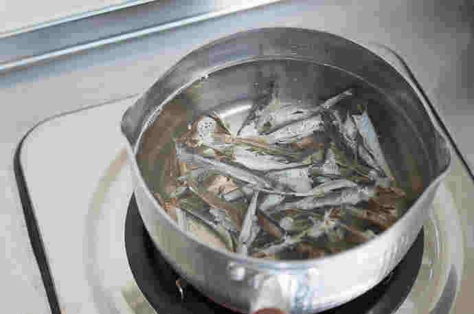 煮干しだしの取り方