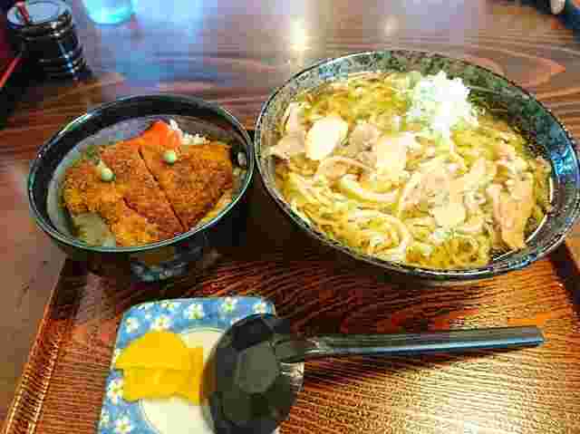 といや肉そばセット