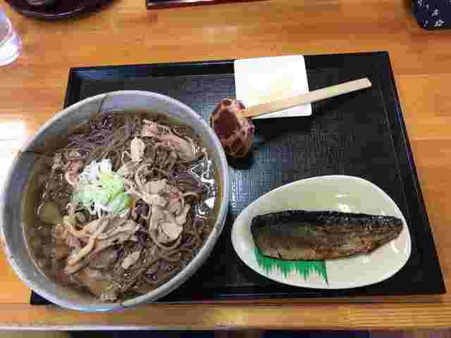 そば処あお木の冷やし肉そばとにしん