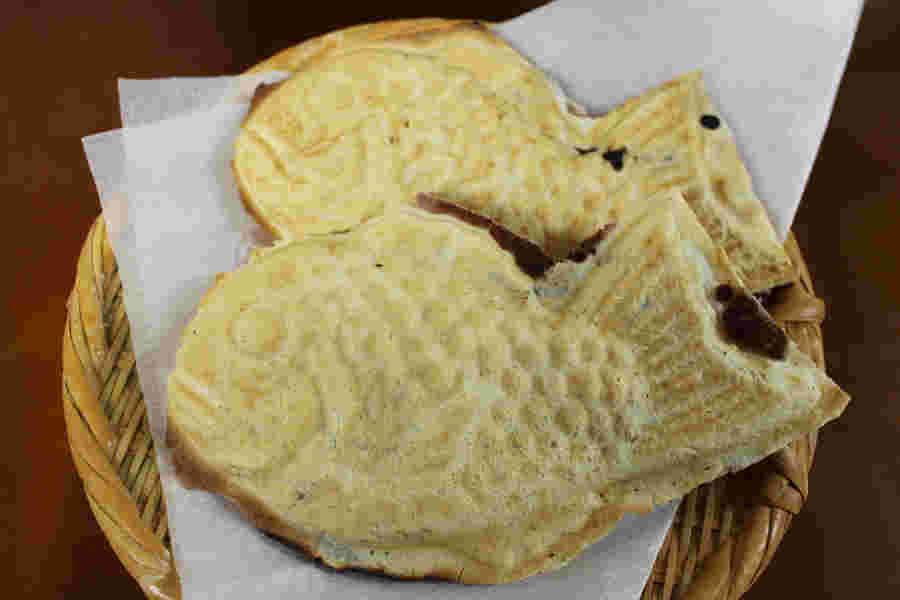 柳屋の「ばり」も美味しい鯛焼き