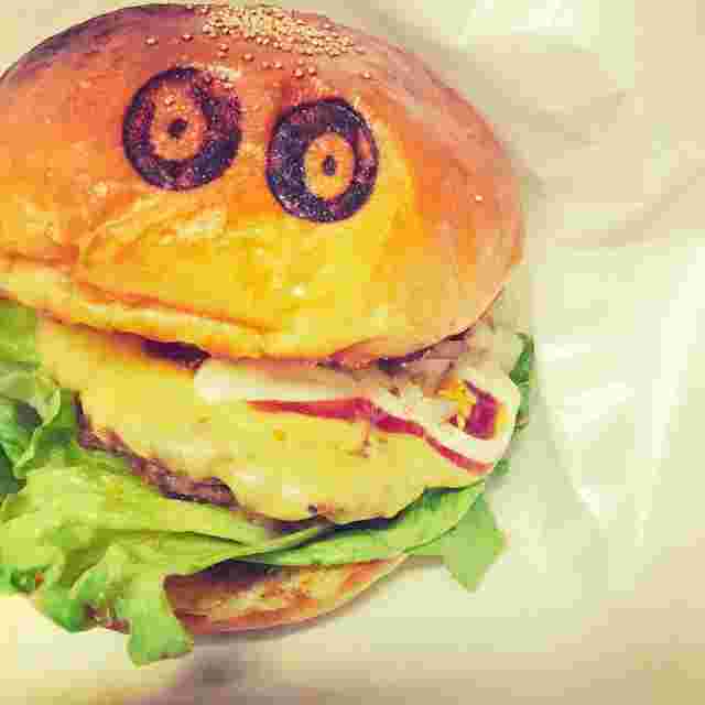 クアトロチーズ＆ベーコンバーガー