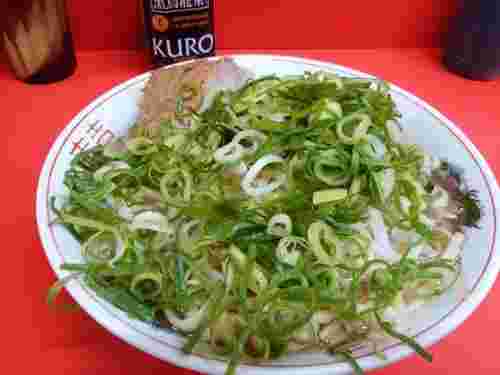 控えめラーメンに九条ネギ