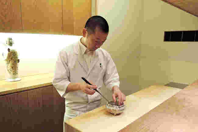 虎白店主　小泉功二氏