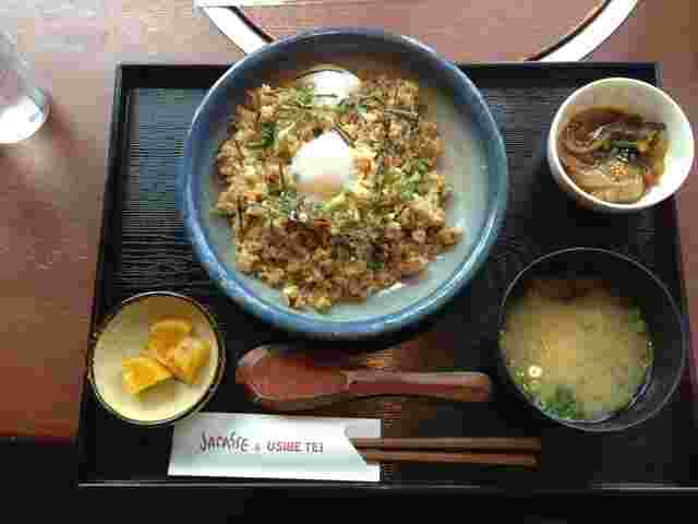 うしべ亭