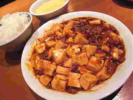 新亜飯店の麻婆豆腐