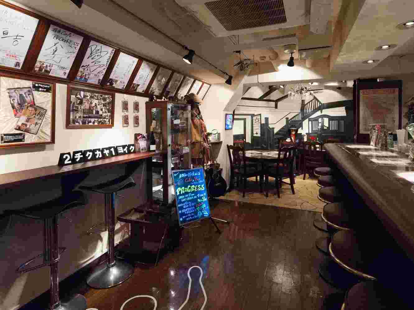 探偵カフェの店内