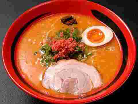 「えびそば一幻」の旨味たっぷりエビ味噌ラーメン