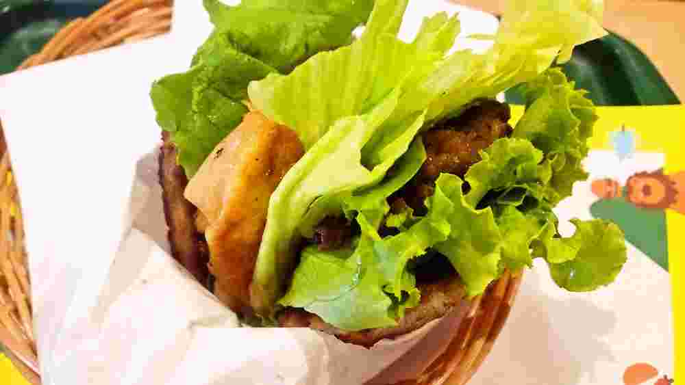 店内でのにくにくにくバーガー