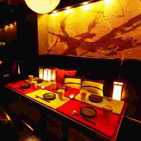 店内は全室が和モダンな個室になっており、ゆったりと食事を楽しめます。