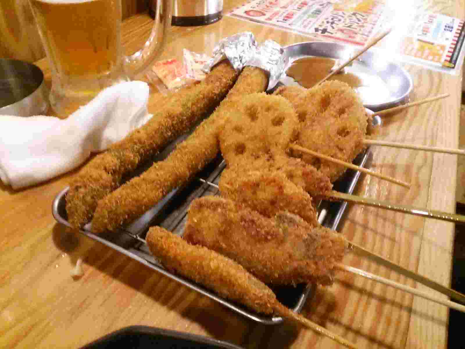 揚げたての串カツ