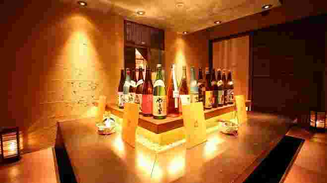 居酒屋のカウンター