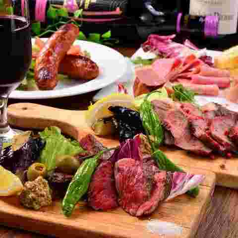 多彩な肉料理