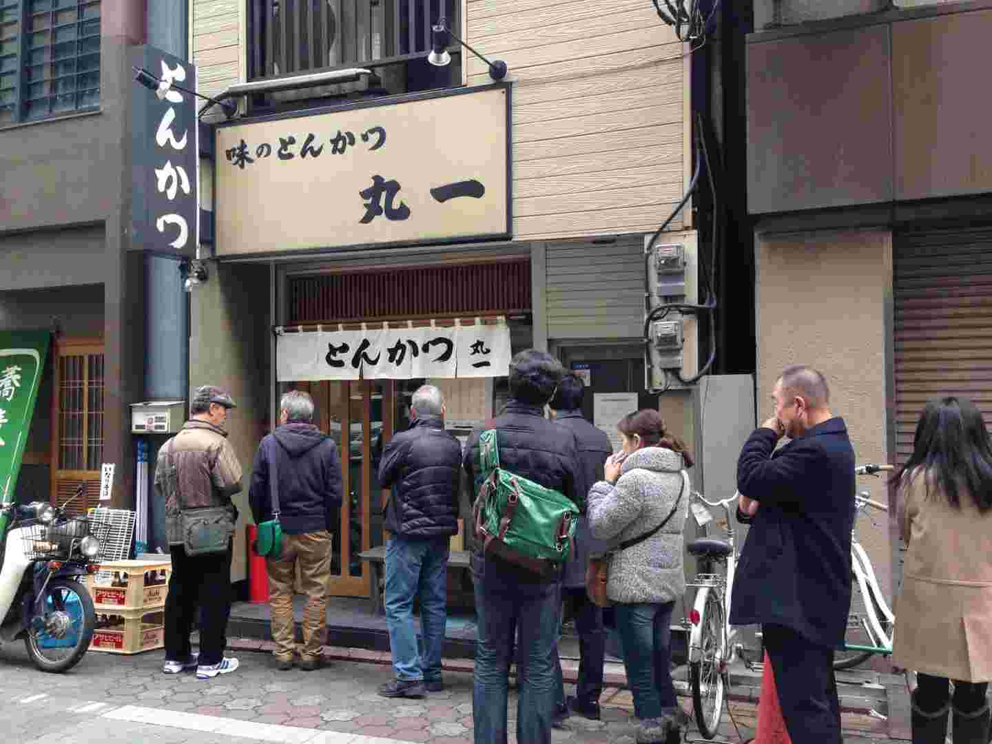 とんかつ丸一の行列