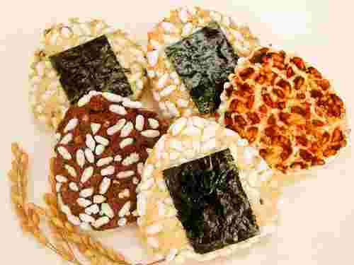 地元人気のお菓子・新潟賛菓おむすびころり