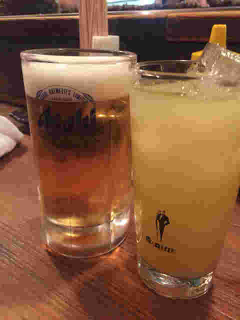 ビールとカクテル