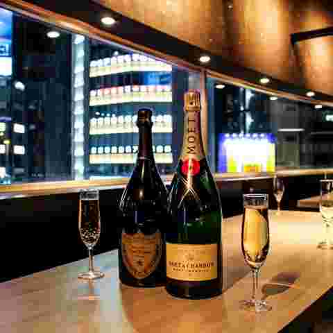 居酒屋店内