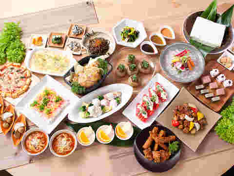 ランチバイキングの料理の一例