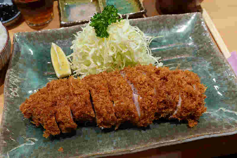 ヒレかつの一本揚げ