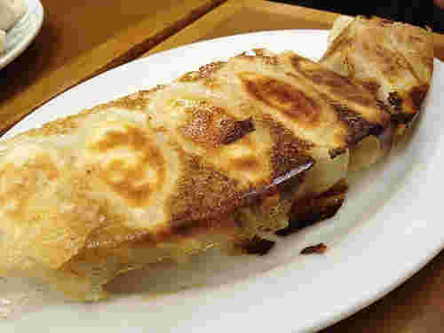 羽根つき餃子