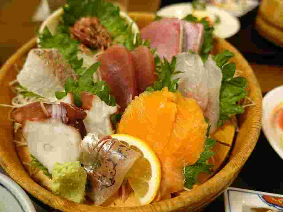 刺身盛り合わせ