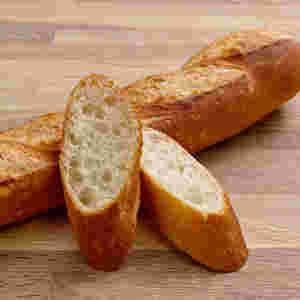 外がカリッとしているフランスパン