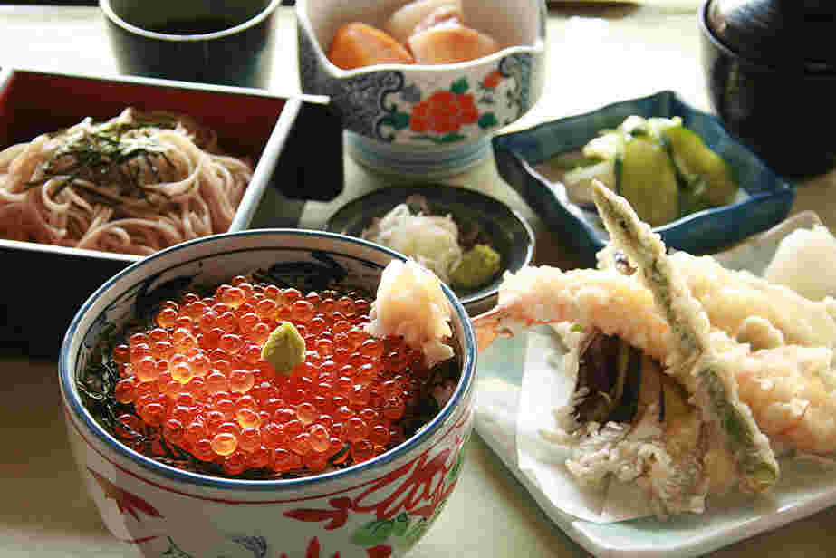 悠流里のいくら丼