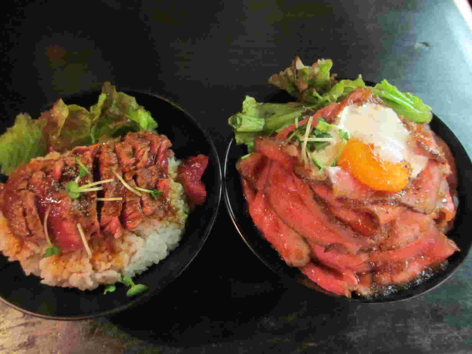 レッドロック神戸本店のローストビーフ丼やステーキ丼