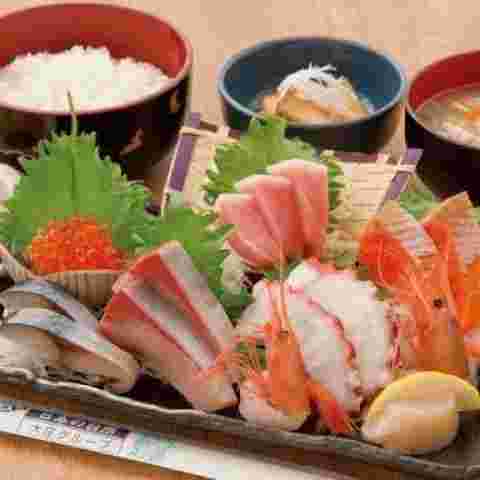日本海庄やの料理