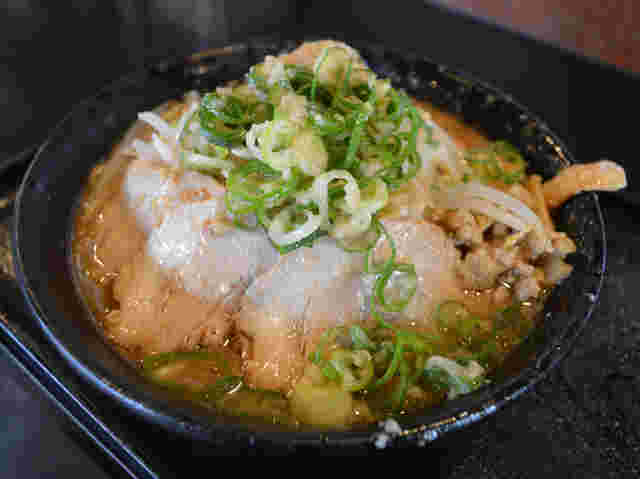 無鉄砲しゃばとんのラーメン