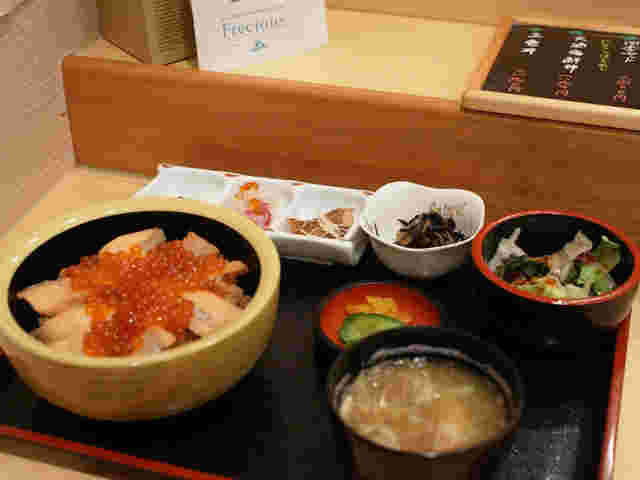 宮城グルメのはらこ飯