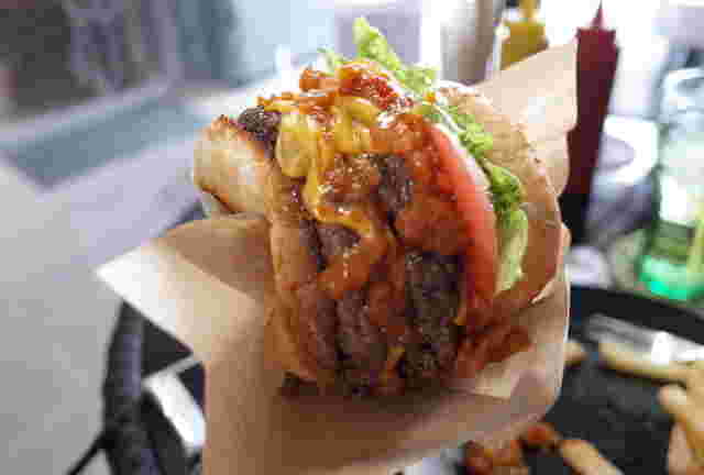 具のおおいバーガー