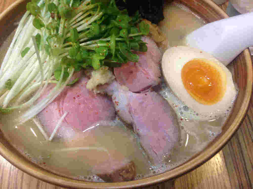 らーめん春友流のラーメン