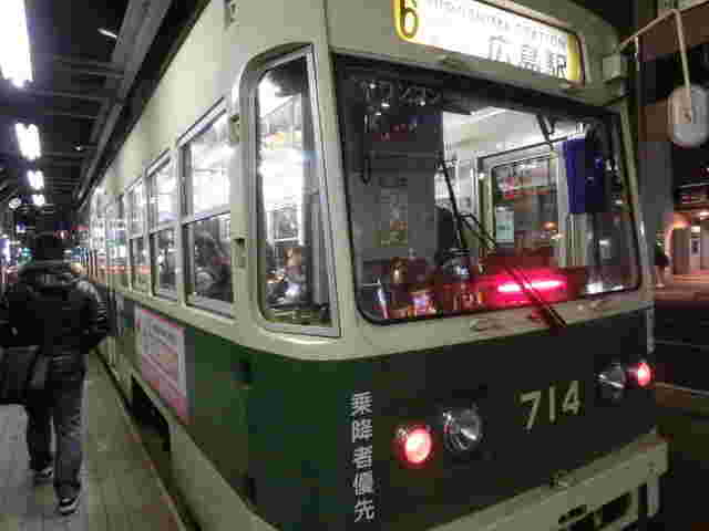 広島電鉄の本通で下車