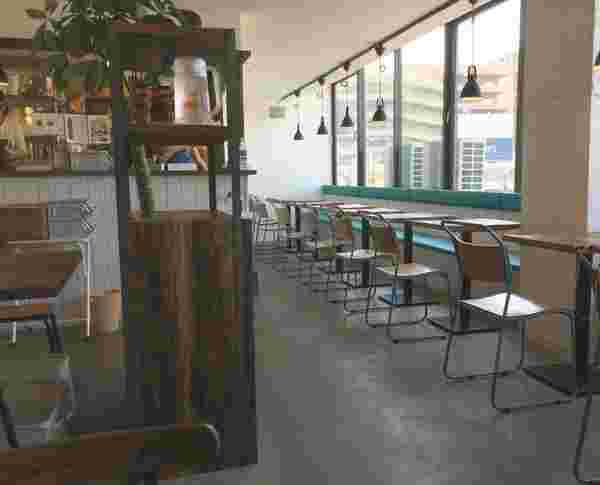 マテリアルカフェ店内