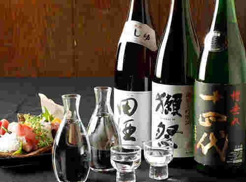 日本酒とお造り盛り合わせ